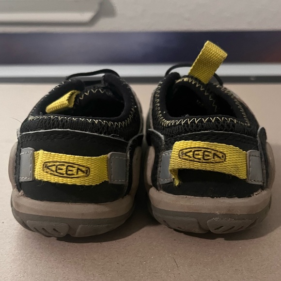 Keen Hybrid Shoes - Picture 4 of 5